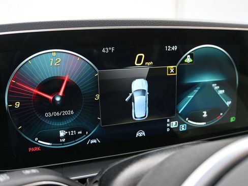 Used 2022 Mercedes-Benz GLE 350 4MATIC image 3