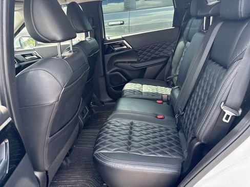 Used 2022 Mitsubishi Outlander SEL AWD/4WD image 9