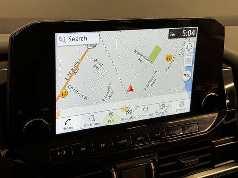 Used 2025 Nissan Pathfinder SL AWD/4WD image 17
