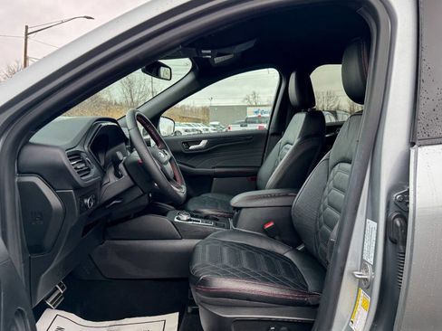 Used 2023 Ford Escape ST-Line Elite w/ Premium Technology Package AWD/4WD image 23