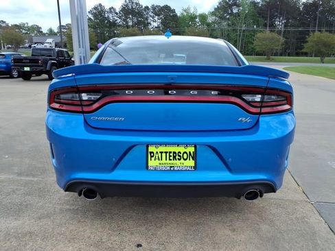 Used 2023 Dodge Charger R/T w/ Plus Group RWD image 3
