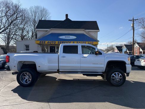 Used 2018 GMC Sierra 3500 Denali w/ Duramax Plus Package image 1
