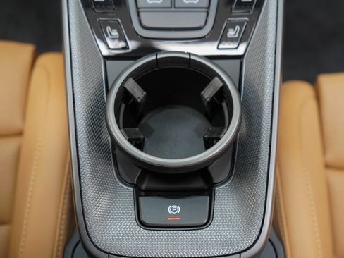 Used 2024 Porsche 911 Targa 4S w/ Premium Package image 80