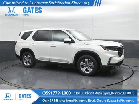 New 2025 Honda Pilot EX-L image 1