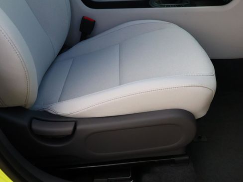 Certified 2026 Hyundai Kona SE image 18