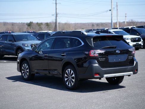 Used 2023 Subaru Outback Touring XT AWD/4WD image 7