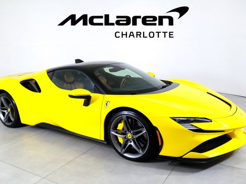 Used 2022 Ferrari SF90 Stradale AWD/4WD image 2