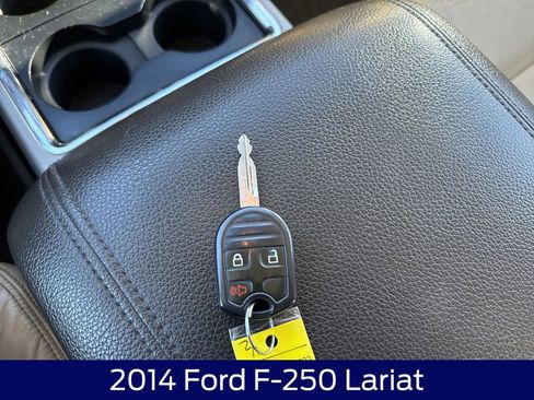 Used 2014 Ford F250 Lariat image 26