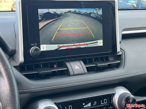 Certified 2025 Toyota RAV4 XLE FWD image 29
