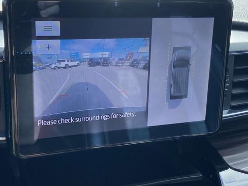 Used 2022 Ford Explorer Limited w/ Equipment Group 301A image 18