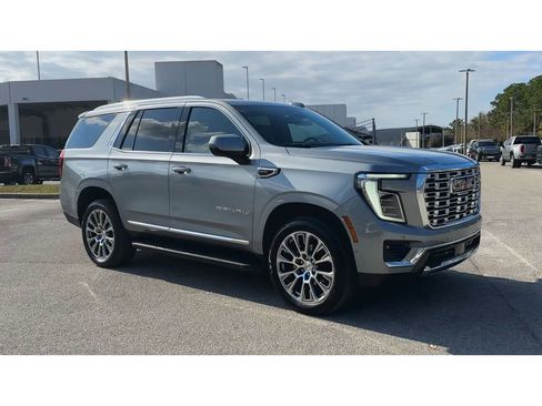 Used 2025 GMC Yukon Denali image 2