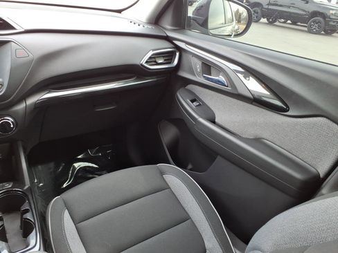 Used 2023 Chevrolet TrailBlazer LT image 12