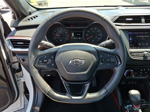 Certified 2023 Chevrolet TrailBlazer RS AWD/4WD image 19