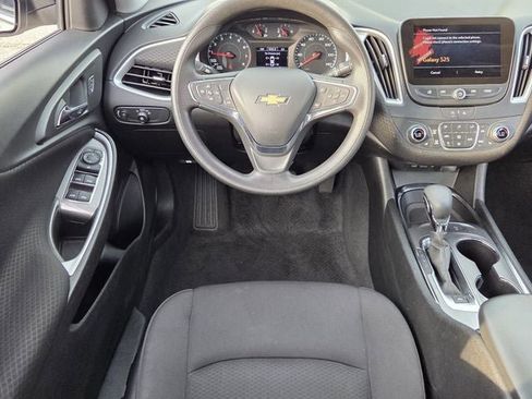 Used 2024 Chevrolet Malibu LT FWD image 11