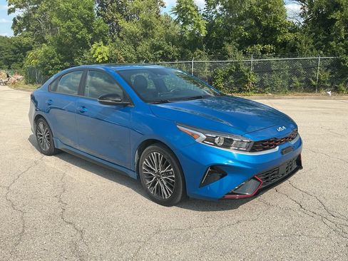 Used 2023 Kia Forte GT-Line w/ GT-Line Premium Package FWD image 7
