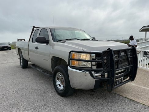 Used 2007 Chevrolet Silverado 2500 W/T w/ LS Package image 3