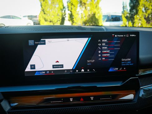 Used 2025 BMW M5 Touring image 24