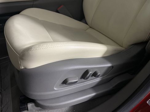 Used 2023 Cadillac XT5 Premium Luxury w/ LPO, Floor Liner Package image 10