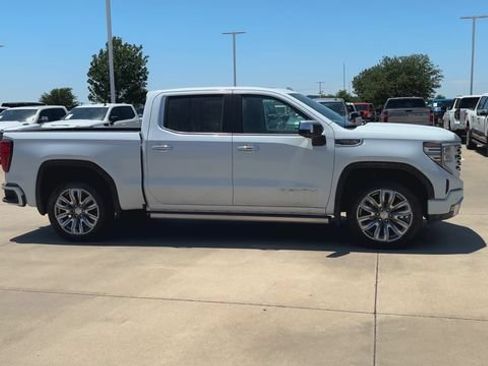 New 2026 GMC Sierra 1500 Denali w/ Denali Reserve Package AWD/4WD image 2