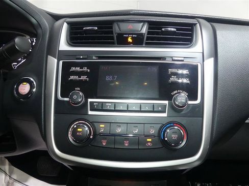 Used 2017 Nissan Altima 2.5 S w/ Power Driver Seat Package FWD image 35