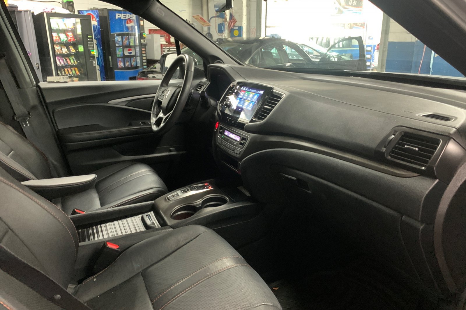 Certified 2022 Honda Passport TrailSport image 18