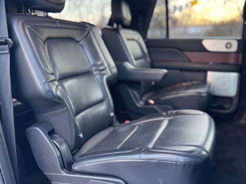 Used 2020 Lincoln Navigator L Reserve w/ Luxury Package image 26