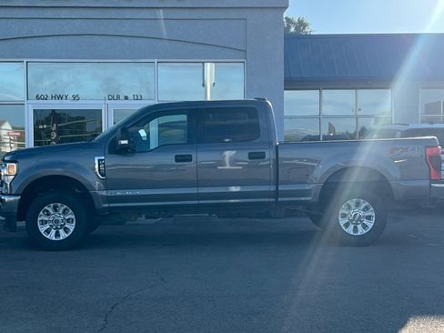 Used 2022 Ford F250 XLT w/ FX4 Off-Road Package AWD/4WD image 8