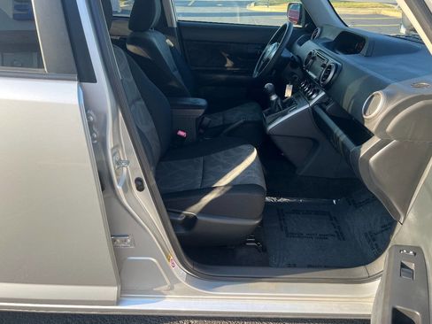 Used 2015 Scion xB image 22