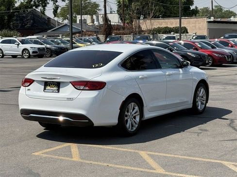 Used 2016 Chrysler 200 Limited FWD image 7