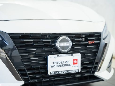 Used 2024 Nissan Altima 2.5 SR FWD image 10