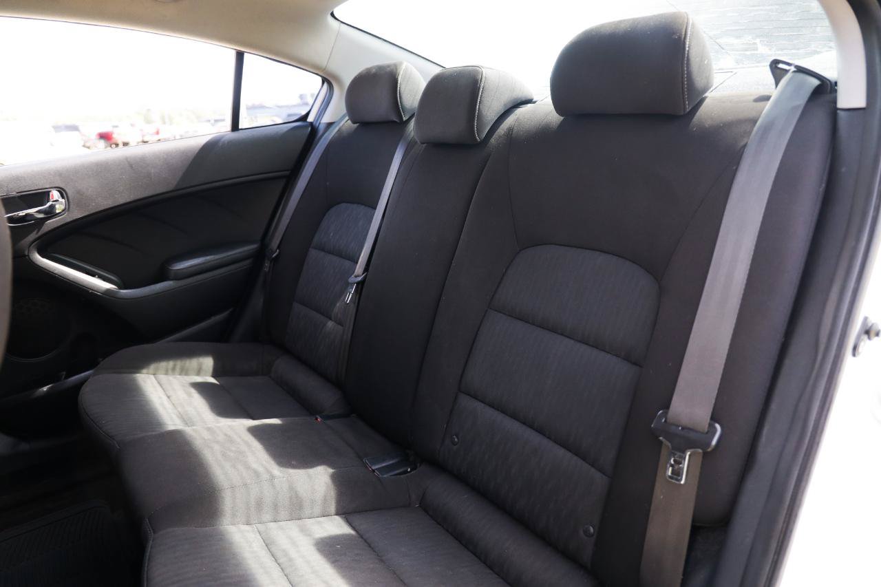Used 2016 Kia Forte LX FWD image 8