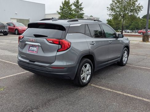 Used 2020 GMC Terrain SLE w/ Driver Convenience Package FWD image 5