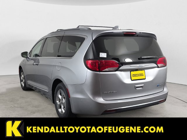 Used 2018 Chrysler Pacifica Limited w/ Advanced Safetytec Group FWD image 7