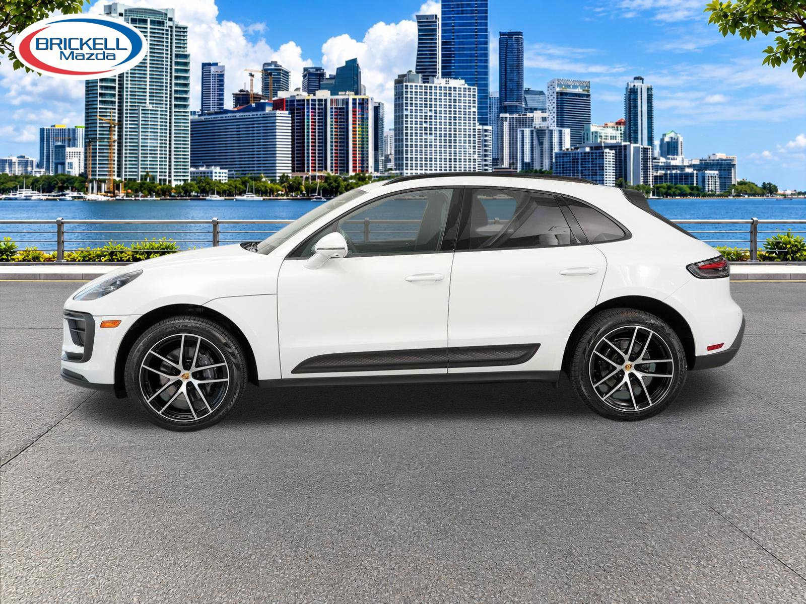 Used 2022 Porsche Macan AWD/4WD image 4