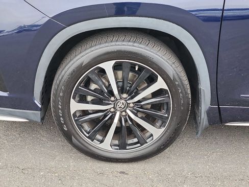 Used 2022 Toyota Highlander XSE image 8