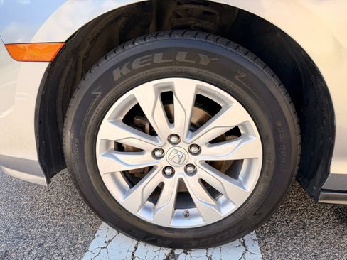 Used 2019 Honda Odyssey LX image 38