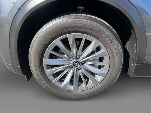 Certified 2024 MAZDA CX-90 Plug-In Hybrid w/ Preferred AWD/4WD image 9