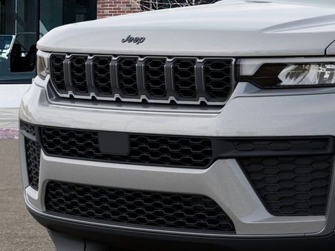 New 2026 Jeep Grand Cherokee L 4WD image 11
