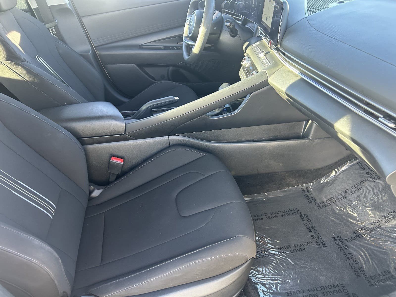 Used 2024 Hyundai Elantra SEL FWD image 14