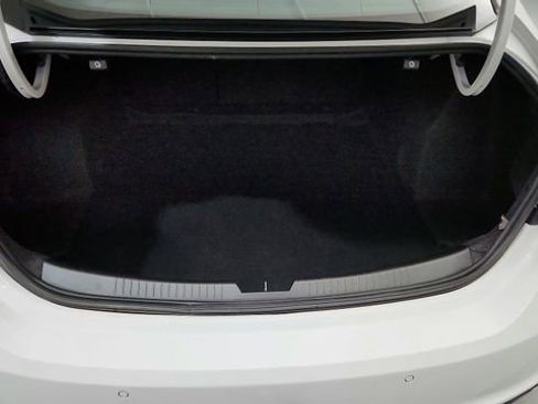 Used 2022 Chevrolet Malibu LT image 18