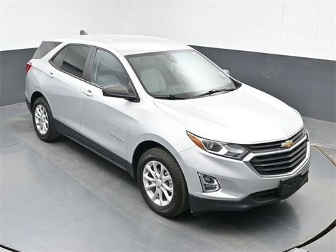 Used 2021 Chevrolet Equinox LS w/ LS Convenience Package image 33