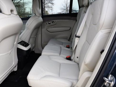 New 2026 Volvo XC90 B6 Ultra w/ Protection Package AWD/4WD image 16