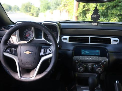 Used 2013 Chevrolet Camaro LS RWD image 17