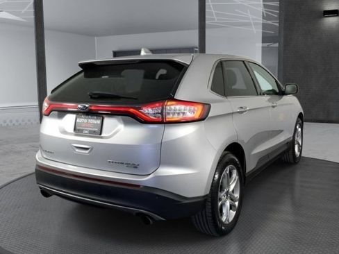 Used 2018 Ford Edge Titanium AWD/4WD image 3