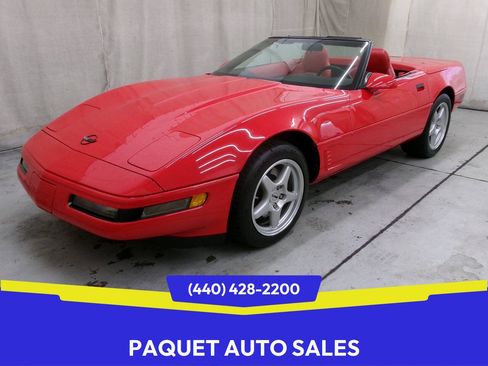 Used 1995 Chevrolet Corvette Convertible RWD image 1
