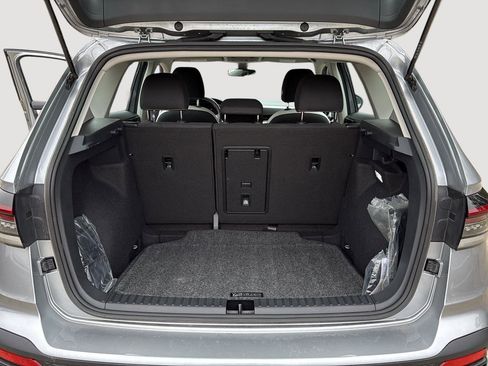 Certified 2025 Volkswagen Taos S w/ Taos MDO Package image 21