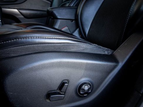 Used 2019 Jeep Cherokee Latitude Plus image 26