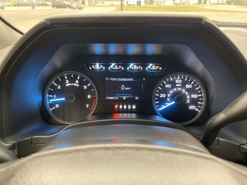 Used 2018 Ford F150 XLT w/ Equipment Group 302A Luxury AWD/4WD image 15