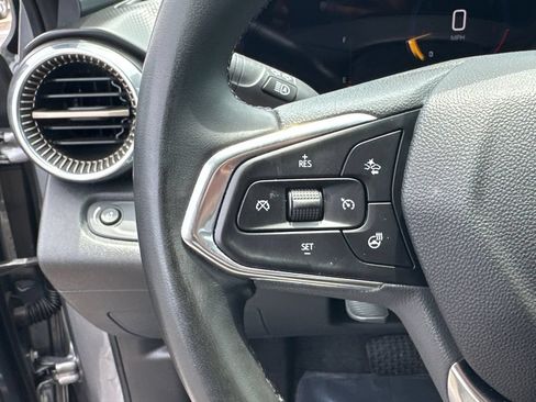 Used 2025 Chevrolet Trax ACTIV w/ Driver Confidence Package FWD image 26