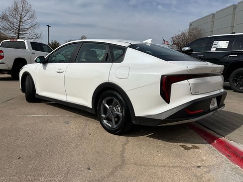 Used 2025 Kia K4 LXS image 8